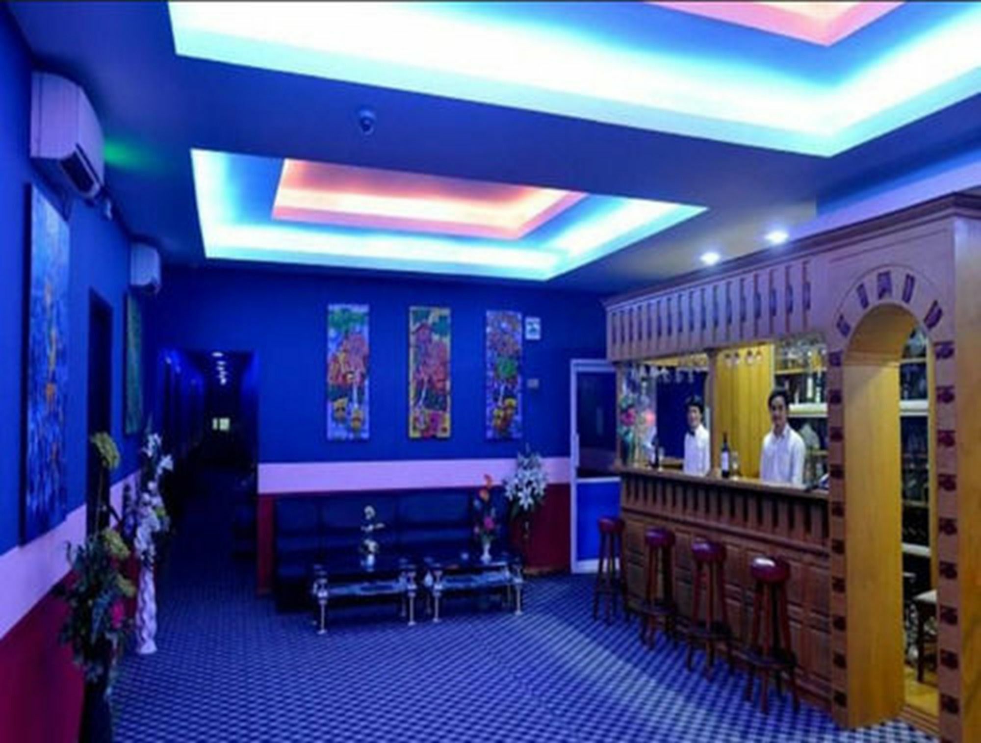 Golden Butterfly Hotel Yangon Exterior photo